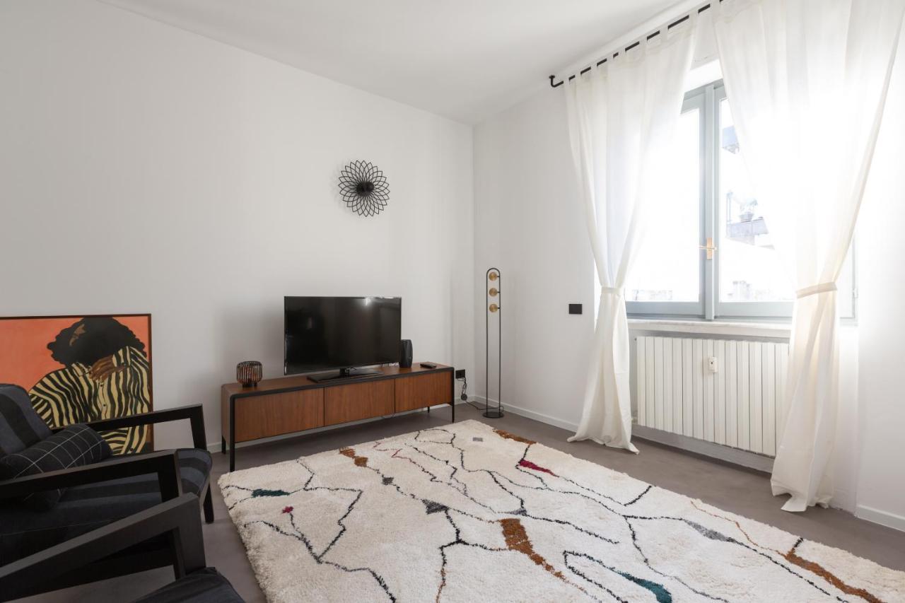 Апартаменты Sant'Ambrogio Bright And Stylish Flat Милан Экстерьер фото